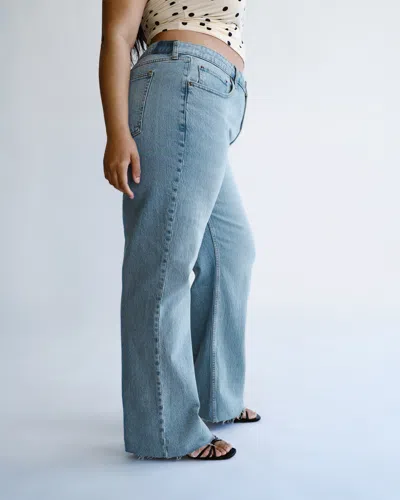 Abercrombie & Fitch Curve Love High Rise 90s Relaxed Raw Hem Jean In Blue