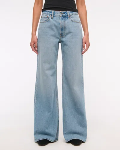 Abercrombie & Fitch Mid Rise Baggy Bootcut Jean