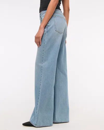 Abercrombie & Fitch Mid Rise Baggy Bootcut Jean