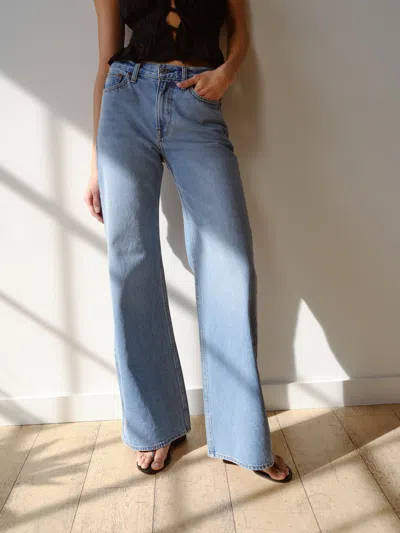 Abercrombie & Fitch Mid Rise Baggy Bootcut Jean