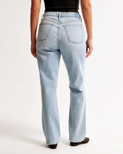 Abercrombie & Fitch Curve Love Mid Rise 90s Straight Jean