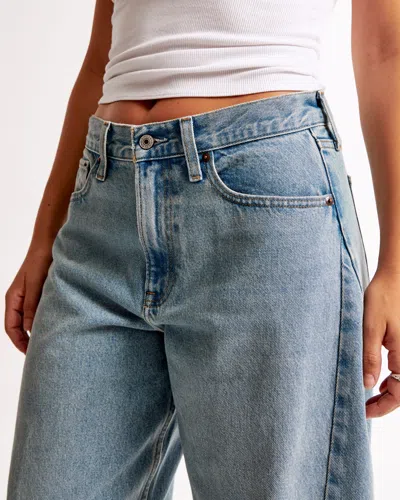 Abercrombie & Fitch Curve Love Mid Rise Barrel Jean In White