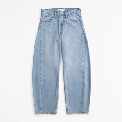 Abercrombie & Fitch Mid Rise Barrel Jean In White