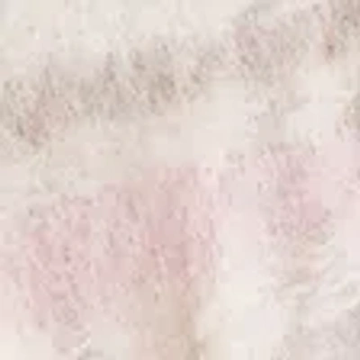 Abercrombie & Fitch Fuzzy Scarf In White