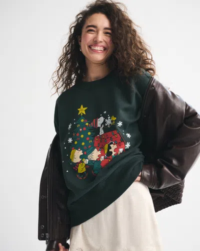 Abercrombie & Fitch Peanuts Sunday Crew In Green