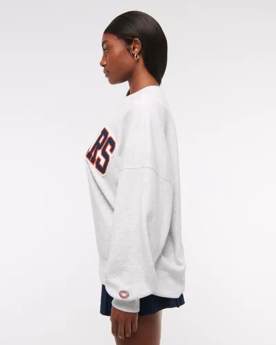 Abercrombie & Fitch Chicago Bears Graphic Oversized Sunday Crew
