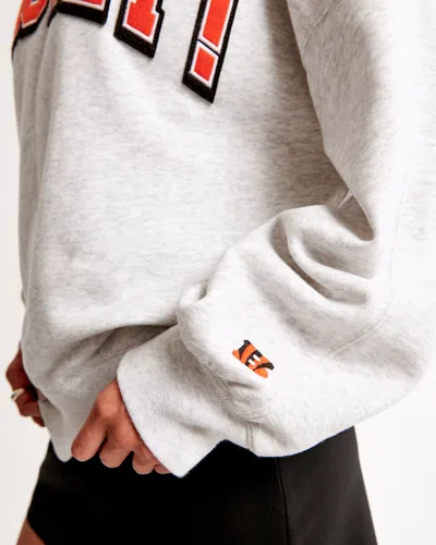 Abercrombie & Fitch Cincinnati Bengals Graphic Oversized Sunday Crew In White