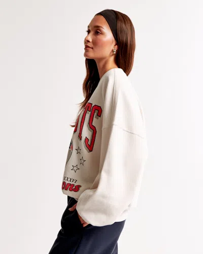 Abercrombie & Fitch New England Patriots Graphic Oversized Sunday Crew