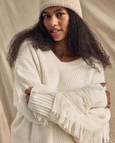 Abercrombie & Fitch Fringe Dad V-neck Sweater In White