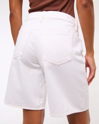 Abercrombie & Fitch Curve Love Mid Rise Jort In White