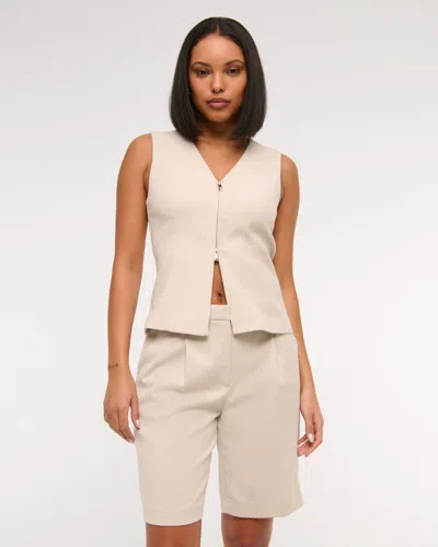 Abercrombie & Fitch Mid Rise Bermuda Short In Gray