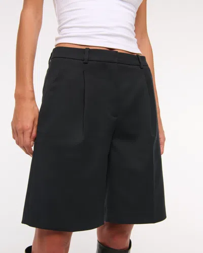Abercrombie & Fitch Mid Rise Bermuda Short In Black