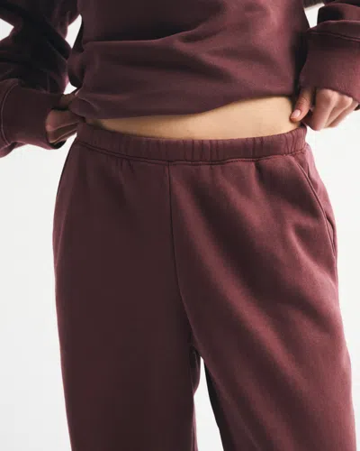 Abercrombie & Fitch High Rise Sunday Baggy Sweatpant In Burgundy