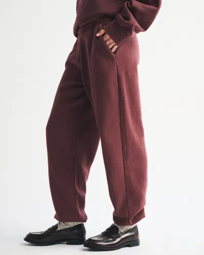 Abercrombie & Fitch High Rise Sunday Baggy Sweatpant In Burgundy