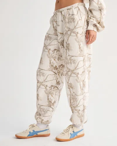 Abercrombie & Fitch High Rise Sunday Baggy Sweatpant In White