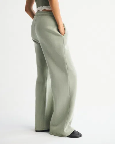 Abercrombie & Fitch High Rise Sunday Wide Leg Sweatpant