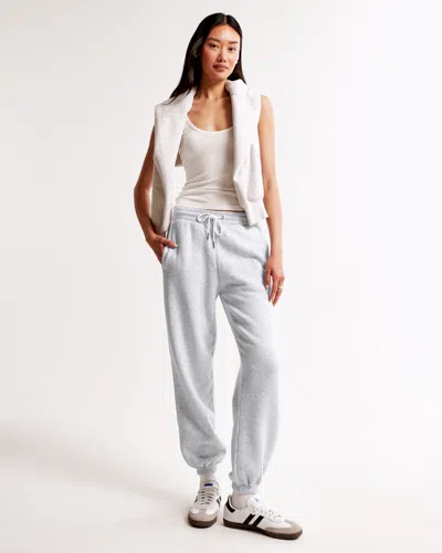 Abercrombie & Fitch Sunday Sweatpant In Neutral