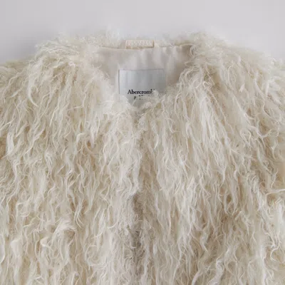 Abercrombie & Fitch Collarless Short Faux Fur Coat In White