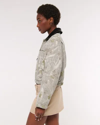 Abercrombie & Fitch Cropped Twill Trucker Jacket In Green