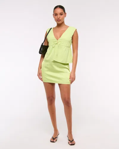 Abercrombie & Fitch The A&f Scarlett Mid Rise Satin Mini Skort In Green