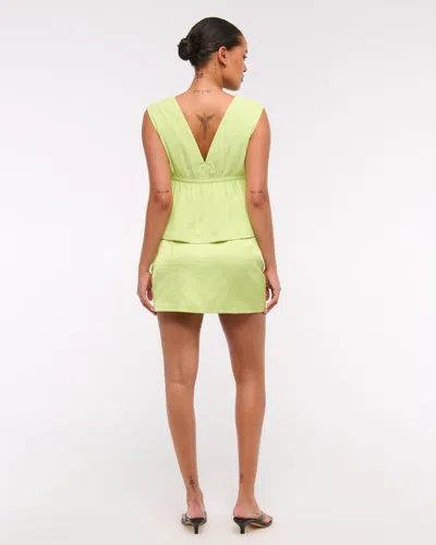 Abercrombie & Fitch The A&f Scarlett Mid Rise Satin Mini Skort In Green