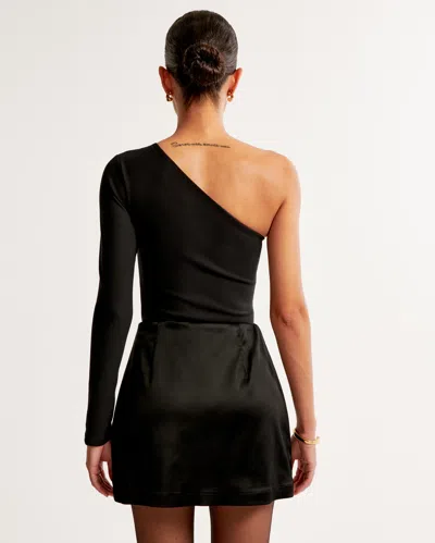 Abercrombie & Fitch Long-sleeve Crepe Asymmetrical One-shoulder Bodysuit In Black