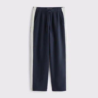 Abercrombie & Fitch Essential Baggy Open-hem Sweatpant In Black