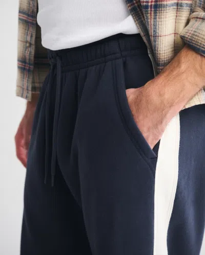 Abercrombie & Fitch Essential Baggy Open-hem Sweatpant In Black