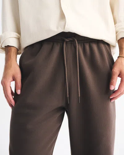 Abercrombie & Fitch Essential Baggy Open-hem Sweatpant In Brown