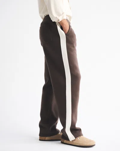 Abercrombie & Fitch Essential Baggy Open-hem Sweatpant In Brown