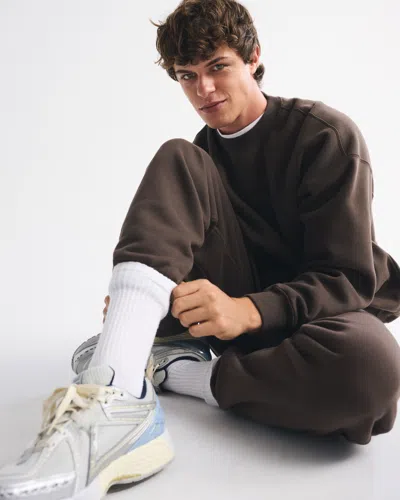 Abercrombie & Fitch Essential Cinched Sweatpant In Brown