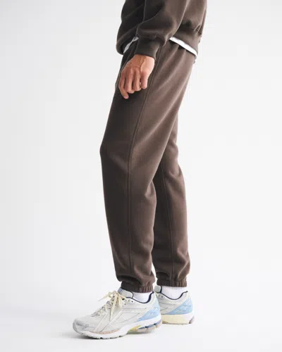 Abercrombie & Fitch Essential Cinched Sweatpant In Brown