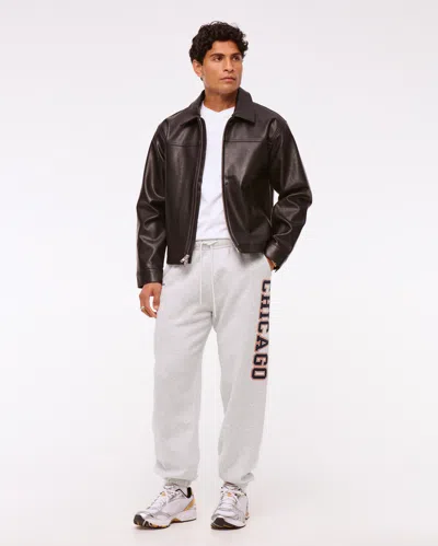 Abercrombie & Fitch Chicago Bears Baggy Cinched Sweatpant In Gray
