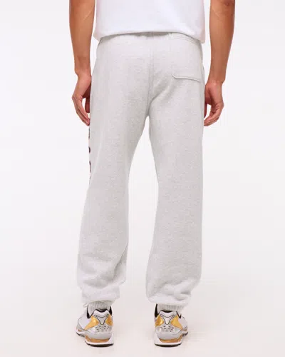 Abercrombie & Fitch Chicago Bears Baggy Cinched Sweatpant In Gray