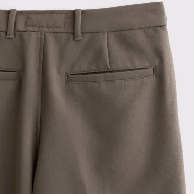 Abercrombie & Fitch Pleated Relaxed Straight Trouser In Blue