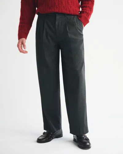 Abercrombie & Fitch Pleated Baggy Trouser In Gray