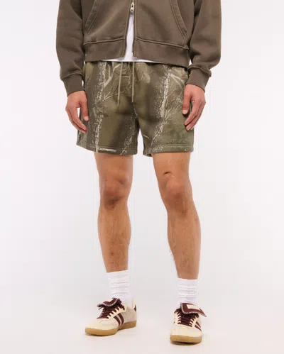 Abercrombie & Fitch Essential Short In Green