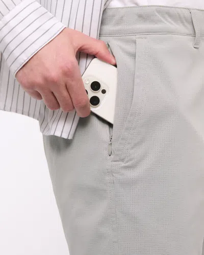 Abercrombie & Fitch Performance Golf Short In Gray