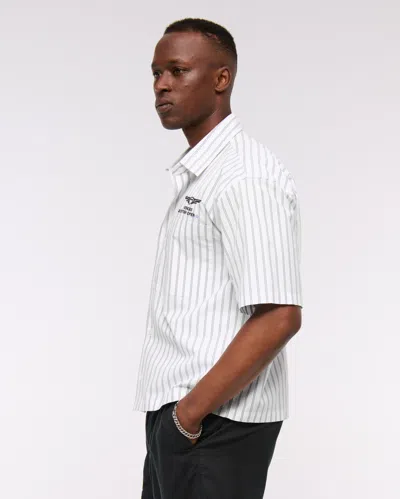 Abercrombie & Fitch Short-sleeve Pga Scottish Open Button-up Shirt In White