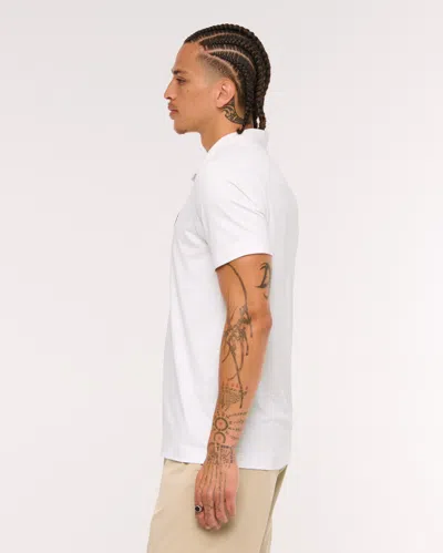 Abercrombie & Fitch Random Golf Club Performance Polo In White