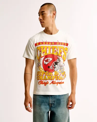 Abercrombie & Fitch Kansas City Chiefs Graphic Tee In White