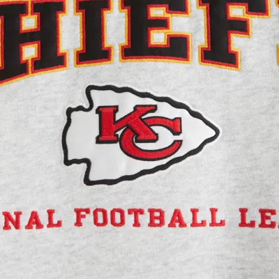 Abercrombie & Fitch Kansas City Chiefs Graphic Crew Sweatshirt In White