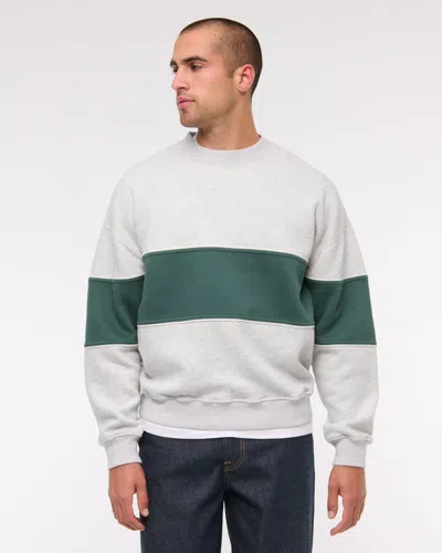 Abercrombie & Fitch Essential Crew Sweatshirt