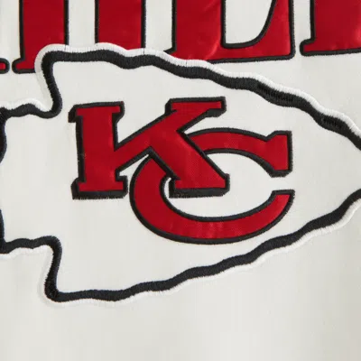 Abercrombie & Fitch Kansas City Chiefs Graphic Crew Sweatshirt In White