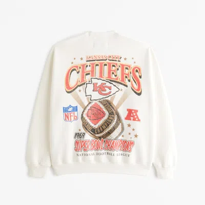 Abercrombie & Fitch Kansas City Chiefs Graphic Crew Sweatshirt In Neutral