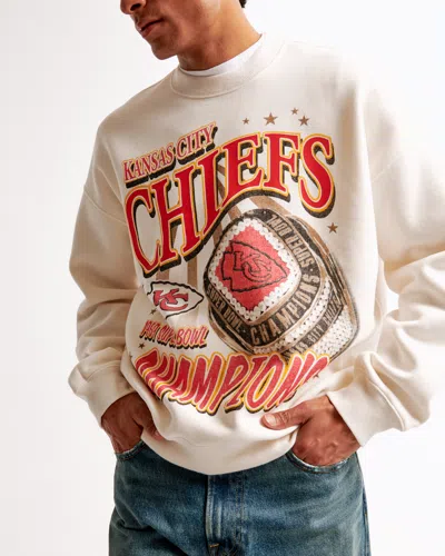 Abercrombie & Fitch Kansas City Chiefs Graphic Crew Sweatshirt In Neutral