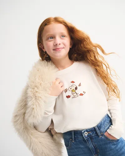 Abercrombie & Fitch Oversized Long-sleeve Snoopy Graphic Tee In White