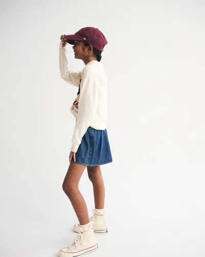 Abercrombie & Fitch Legging-friendly New York Yankees Crew Sweatshirt In White