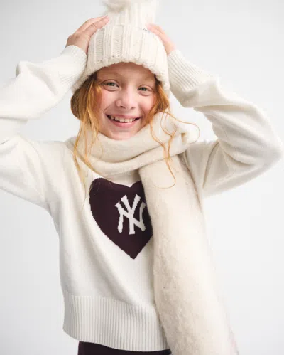 Abercrombie & Fitch New York Yankees Graphic Crew Sweater In White