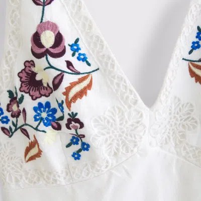 Abercrombie & Fitch V-neck Embroidered Maxi Dress In White